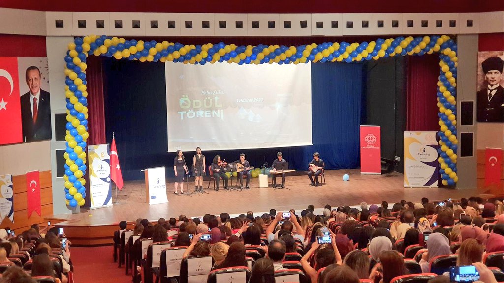 🏅Avrupa Yakası eTwinning Kalite Etiketi Ödül Törenimizi gerçekleştirdik.

💫Tebrikler İstanbul👏🏼

<a href="/tcmeb/">Millî Eğitim Bakanlığı</a> <a href="/memleventyazici/">Levent Yazıcı</a>
<a href="/istanbulilmem/">İstanbul İl Millî Eğitim Müdürlüğü</a> <a href="/tretwinning/">eTwinning Türkiye</a>
<a href="/eTwinning_ist/">eTwinning İstanbul</a>