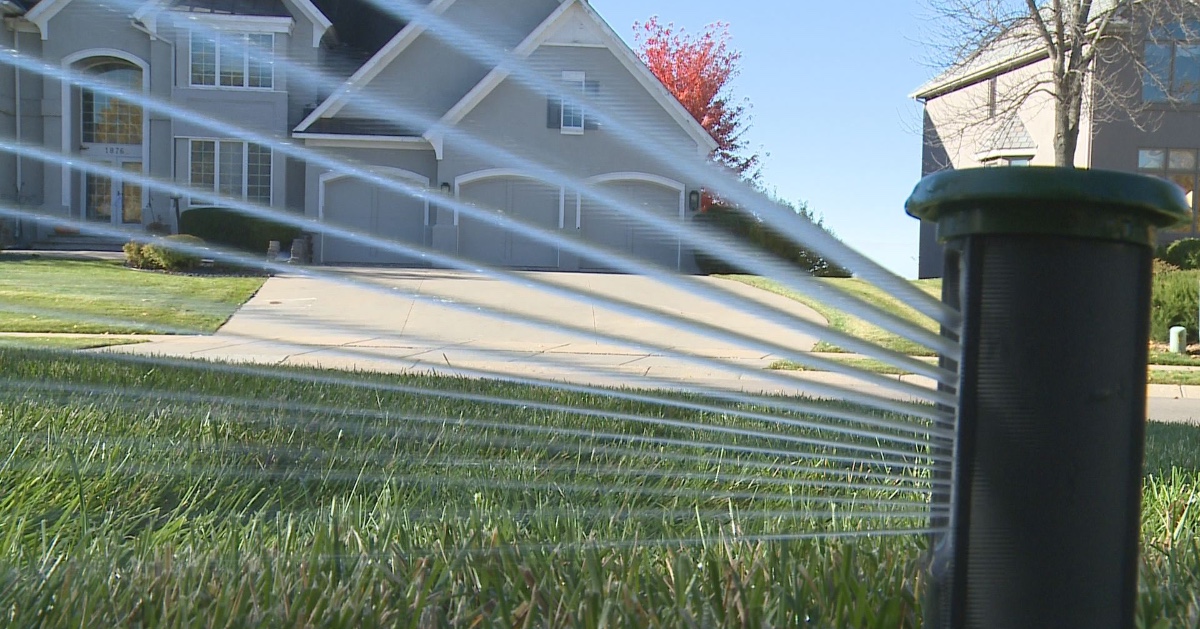 Looking for #droughttech?
That’s us! 

<a href="/Irrigreen/">Irrigreen</a> digital irrigation uses   ̴ 50% less 💧 than mechanical systems. 

😙 

drought surcharges 

fines for watering driveways &amp; sidewalks  

watering while it rains 

Goodbye!

Make an appt with a Pro today: bit.ly/3HsNlOQ