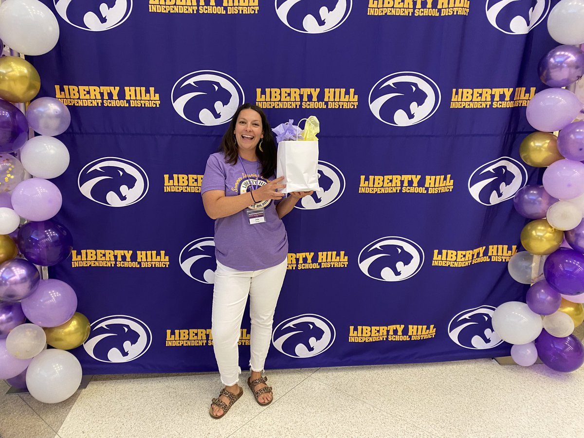 Congratulations to our next round of prize winners! Lots of learning and fun happening at the Summer Learning Conference! #buildingchampions <a href="/lhisdcomms/">LHISD Communications</a>
