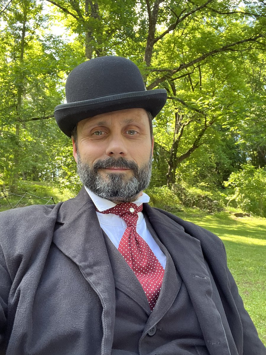 Valley Voices, a new historical drama by Emory Jones opens tonight at Hardman Farms.  I might have to run off with this bowler once we close on Sunday🤫