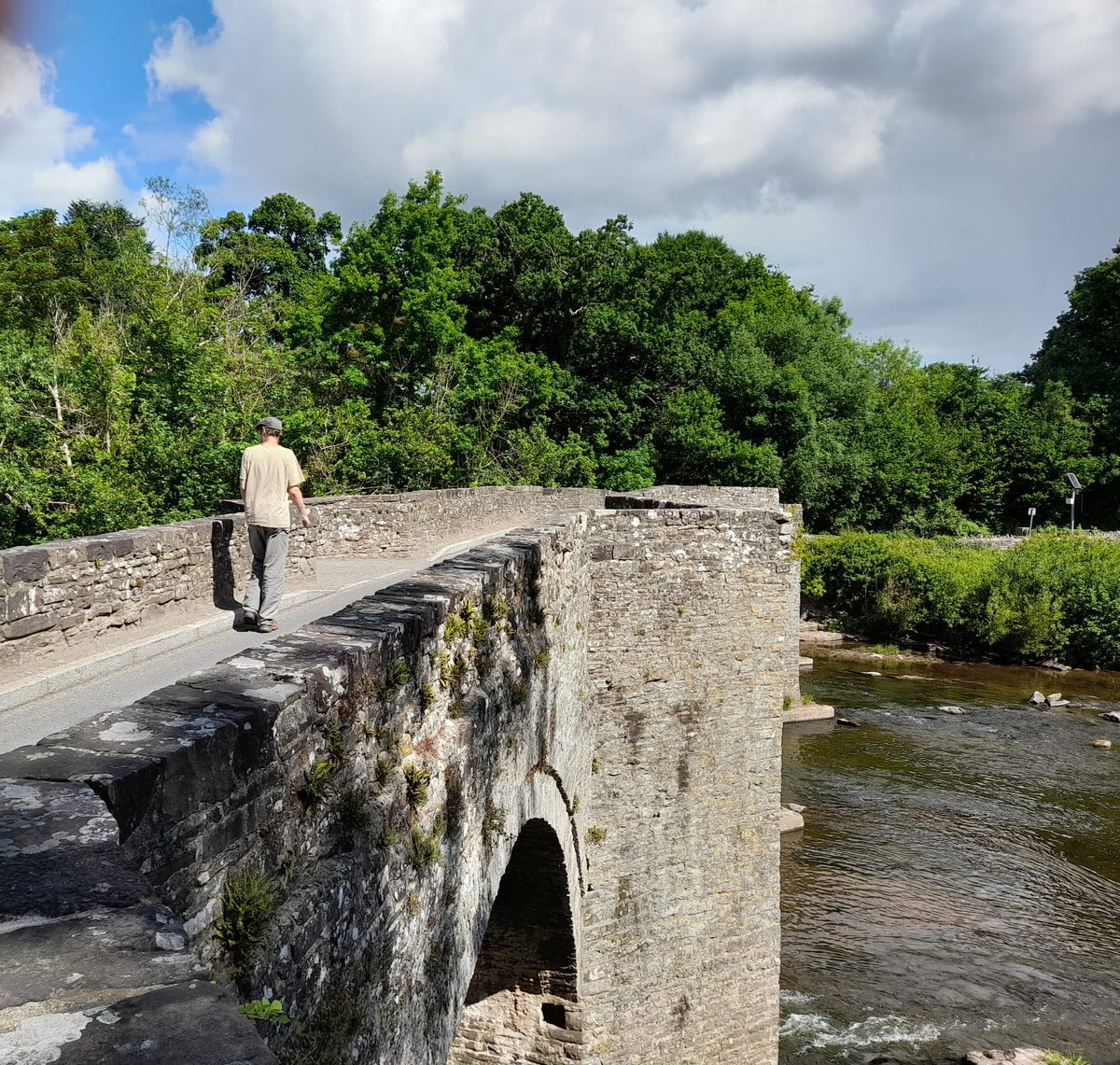 DieHateDie's tweet photo. Camping in and walking around #Cwmdu, #Powys, #Wales.
#WritingCommunity https://t.co/dDvPkhl3xc