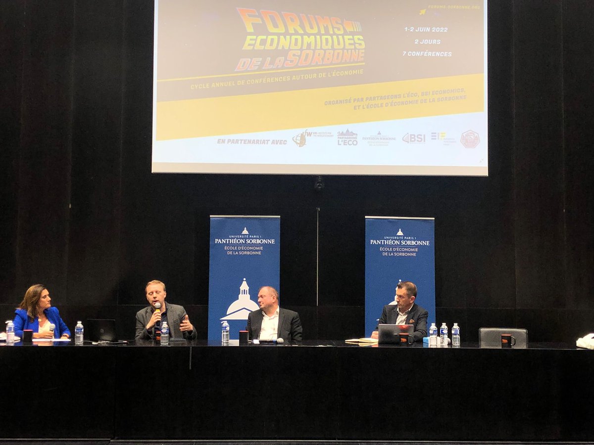 partageonsleco's tweet photo. Dernière conférence de la journée pour les #FES2022 sur le thème de la souveraineté industrielle

Pour suivre en direct https://t.co/hDqvuJZBl6

Avec @Isamas (@VaeSolis) @Olivier_Lluansi (@PwC_France) Philippe Perez (@JoltCapital) et @FrancoisGeerolf (@UCLA) https://t.co/Bl8rhNcNw2