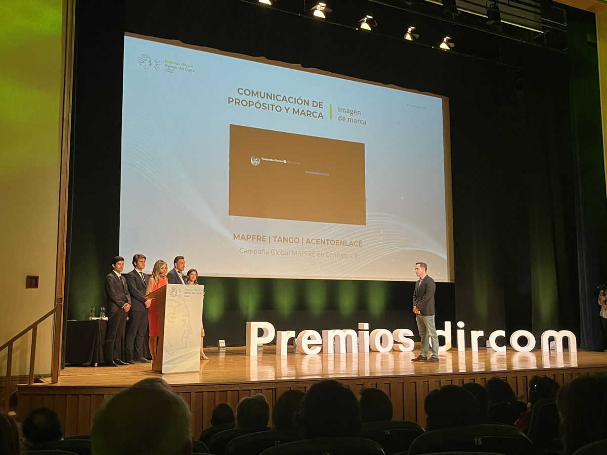 Enhorabuena a <a href="/MAPFRE/">Mapfre</a> y <a href="/AXASegurosEs/">AXA España</a> por sus #PremiosDircom. Gracias a la organización por haber reconocido el proyecto #EstarPreparados de <a href="/unespa/">UNESPA</a> y situarlo entre los finalistas. ¡Volveremos a intentarlo otro año!