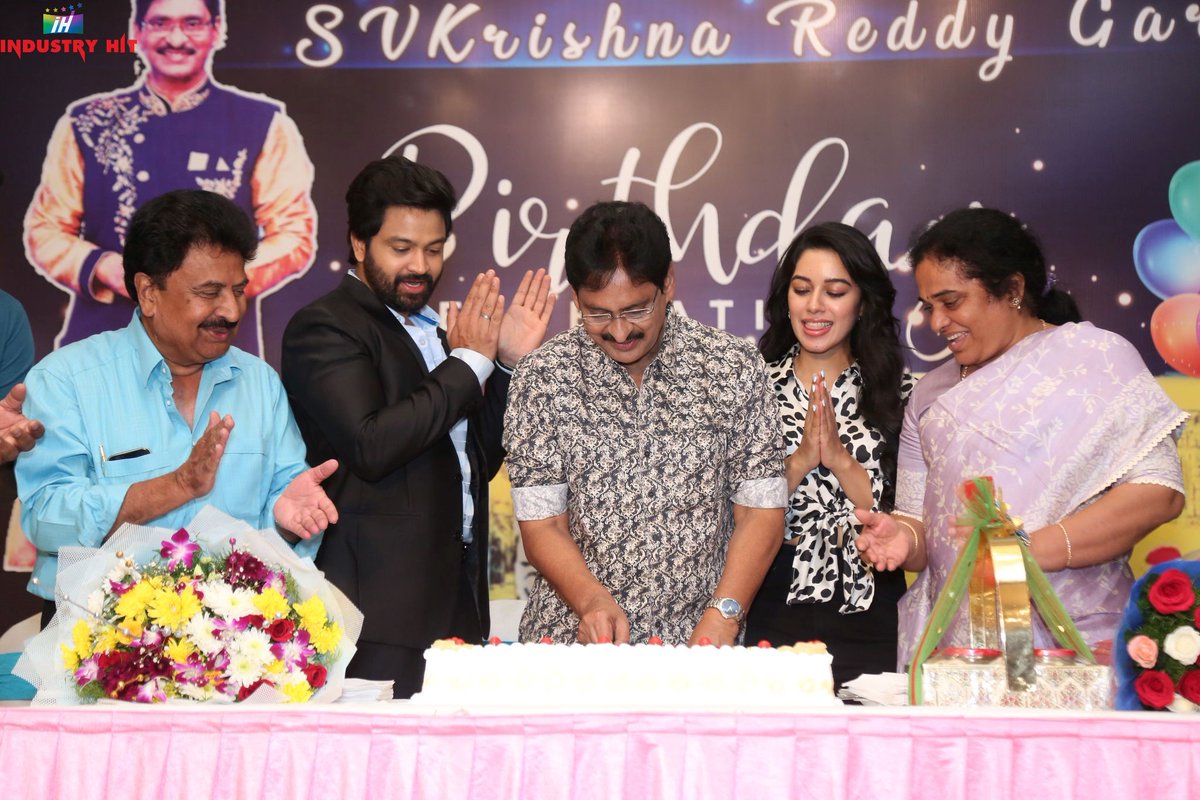 industry_hit's tweet photo. SV Krishna Reddy Birthday Celebrations @ Organic Mama Hybrid Alludu On-location – Pics #SVKrishnaReddy #OrganicMamaHybridAlludu #Sohel #MirnaliniRavi

Gallery: https://t.co/Ef3g7M5Yua https://t.co/AswI47ChiD