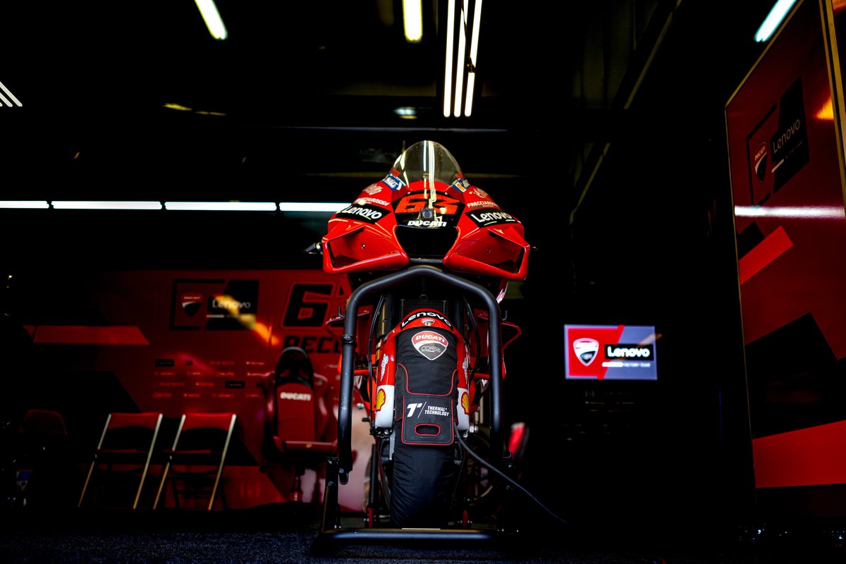KippaxUK's tweet photo. Natural habitat. 

@PeccoBagnaia 
@ducaticorse 
@MotoGP https://t.co/8vyhOts8Z4