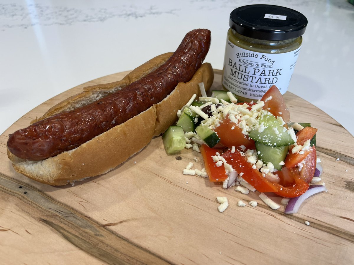 campfiregrillsk's tweet photo. Chef’s Hot Lunch Special!

@HarvestMeats Farmers Sausage on a bun with your choice of side for $10.99

Add some Hillside Food Ball Park Mustard for some extra kick!

@PiePrimal pizza by the slice for $3.99
🍕 Dirty Bird (BBQ chicken)
🍕 Pepperoni Bacon Mushroom

1150 Fleury St https://t.co/OYxuWuymfD