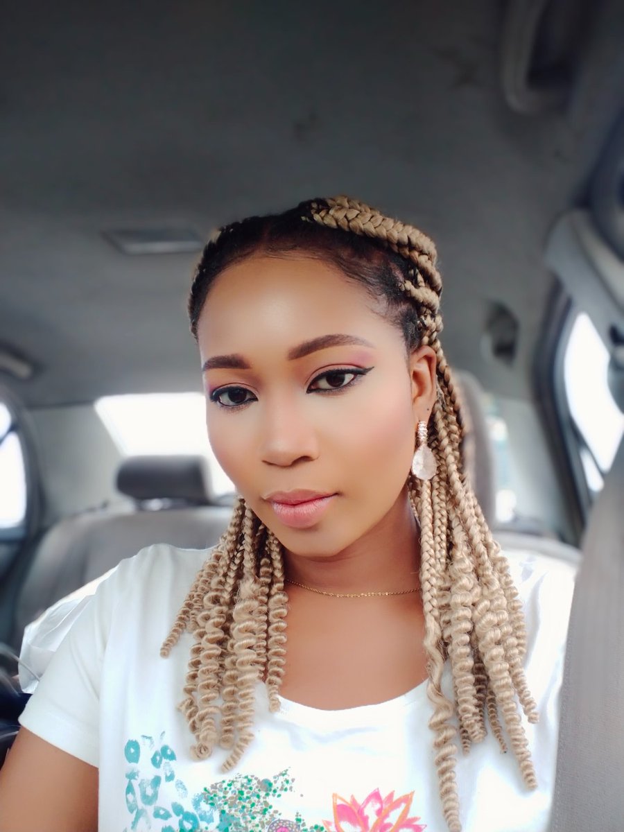 omabeabee's tweet photo. Good to be back !!!
Who missed me ? ☺️☺️☺️☺️

#TachaTitans #FentyAfrica https://t.co/28gj4qv9HS