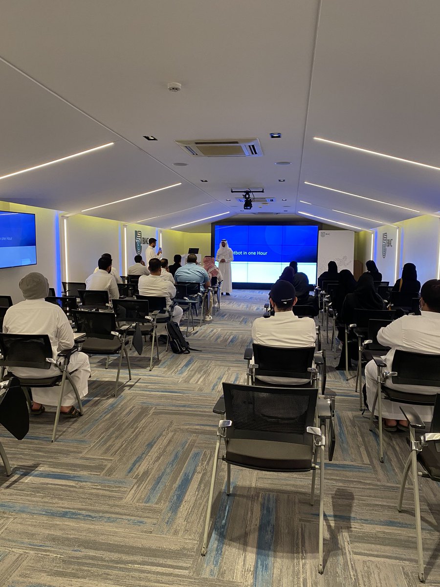 MeetTechnology's tweet photo. نبدأ اللقاء الثاني،  مع عبدالعزيز العاتي عن نظام المحادثة بواسطة الذكاء الاصطناعي Ai Chatbot #meettechnology https://t.co/0LodZAGGuD