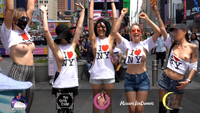 Exhibs take over Manhattan! Full videos of this epic 4-day collaboration coming soon! #exhibgirlsunite<a href="/tag/exhibitionist"class="tags"><span>#exhibitionist</span></a><a href="/tag/flashing"class="tags"><span>#flashing</span></a><a href="/tag/exhibitionism"class="tags"><span>#exhibitionism</span></a><a href="/tag/exhi"class="tags"><span>#exhi</span></a>