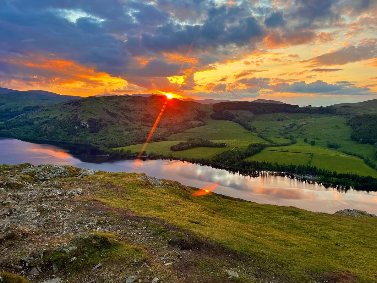 Last minute sunset catching. #LakeDistrict #timeout #sunset