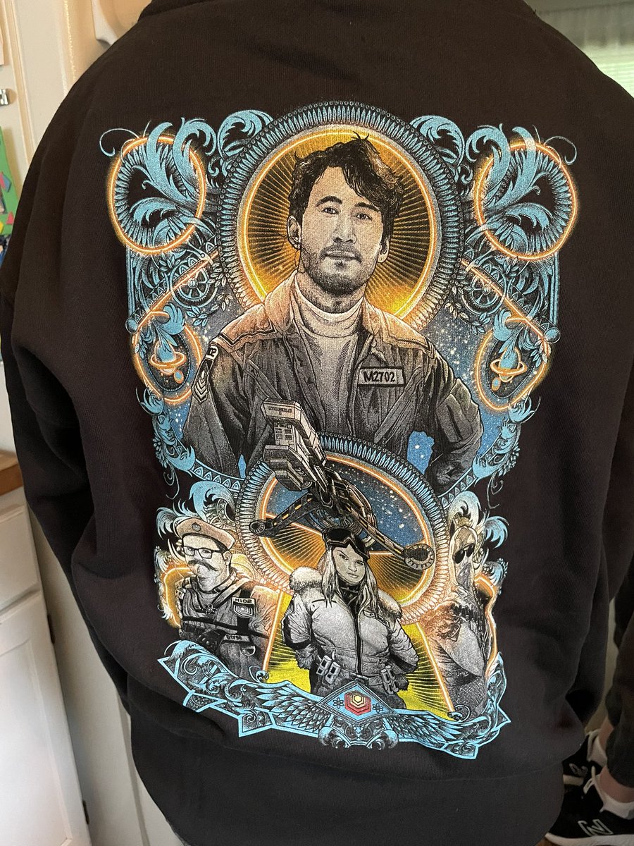 yanciplier's tweet photo. MY CLOAK HOODIE ARRIVED https://t.co/mdpdHSRuWa