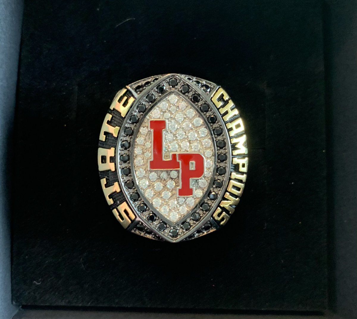 JamesFox917's tweet photo. “What’s a Porter” they say. State champs baby! #checkcashed #payday #PorterPride https://t.co/ZZbsJ0PMdL