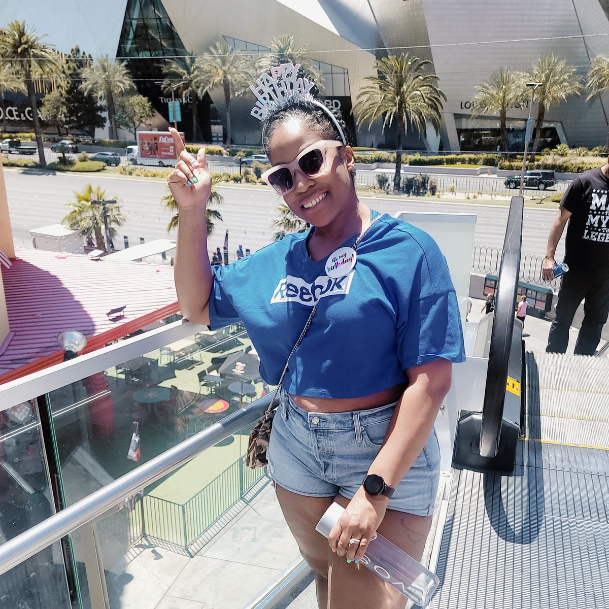 Colette & Sheldon tweet media