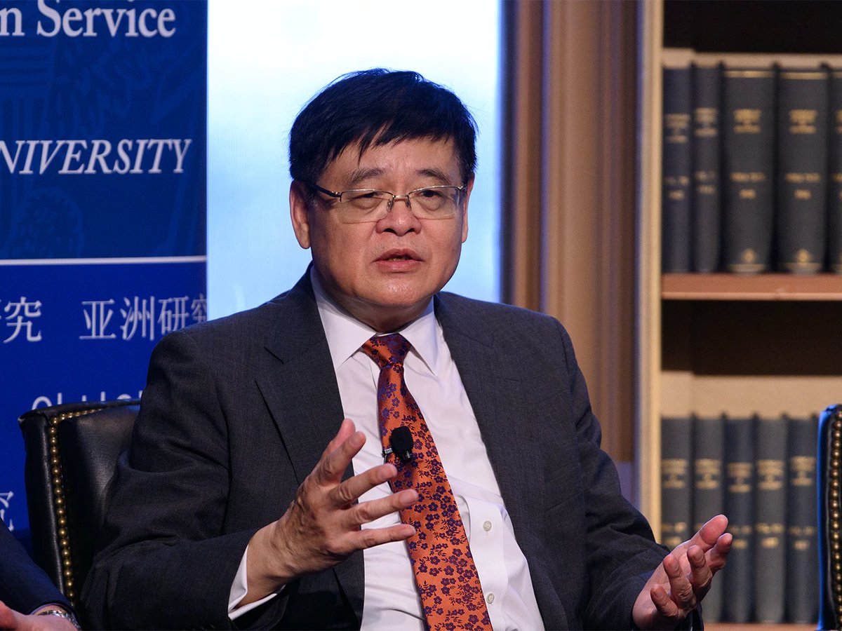 "The day the US truly declines is when visa lines in front of its consulates are no longer crowded” - Prof. Wang Jisi, President of Peking U's School of International Studies, told Beijing Cultural Review that he is skeptical of the "America is in decline" narrative.
1/14