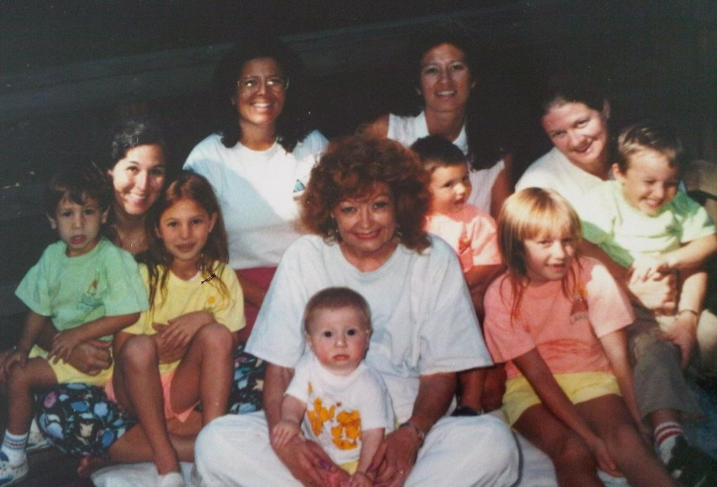 Lori Saldaña and her sisters were the first in their family to graduate college. She understands how important education is for every family. Lori will support legislation that will improve and expand education for all! Vote for Lori on June 7th!
#LORI4SD