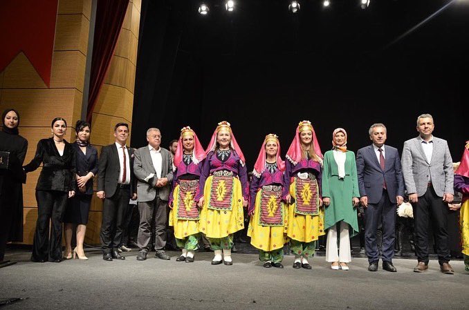 <a href="/tcmeb/">Millî Eğitim Bakanlığı</a>
<a href="/sdulger43/">Sabahattin DÜLGER</a>
<a href="/mebhbogm/">MEB Hayat Boyu Öğrenme Genel Müdürlüğü</a>
<a href="/gokhanmurat1/">Murat YİĞİT</a>
<a href="/samsunmem/">Samsun İl Milli Eğitim Müdürlüğü</a>
<a href="/TC_Atakum/">Atakum Kaymakamlığı</a>
<a href="/MemAtakum/">Atakum İlçe Milli Eğitim Müdürlüğü</a>
<a href="/HanifeErdin/">Hanife Öztürk Erdin</a>
<a href="/irfanyetik55/">Mehmet İrfan YETİK</a>
<a href="/Atahem/">Atakum Halk Eğitimi Merkezi Müdürlüğü</a>
#HayatBoyuÖğrenenSamsun
Atakum Halk Eğitim Merkezi