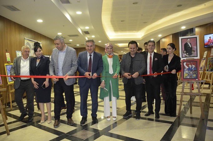 <a href="/tcmeb/">Millî Eğitim Bakanlığı</a>
<a href="/sdulger43/">Sabahattin DÜLGER</a>
<a href="/mebhbogm/">MEB Hayat Boyu Öğrenme Genel Müdürlüğü</a>
<a href="/gokhanmurat1/">Murat YİĞİT</a>
<a href="/samsunmem/">Samsun İl Milli Eğitim Müdürlüğü</a>
<a href="/TC_Atakum/">Atakum Kaymakamlığı</a>
<a href="/MemAtakum/">Atakum İlçe Milli Eğitim Müdürlüğü</a>
<a href="/HanifeErdin/">Hanife Öztürk Erdin</a>
<a href="/irfanyetik55/">Mehmet İrfan YETİK</a>
<a href="/Atahem/">Atakum Halk Eğitimi Merkezi Müdürlüğü</a>
#HayatBoyuÖğrenenSamsun
Atakum Haşk Eğitim Merkezi
