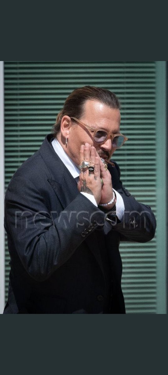 vickirose1986's tweet photo. #JohnnyDepp #JusticeForJohhnyDepp #verdict #standbyjohnnydepp https://t.co/JbN6kWlRNo
