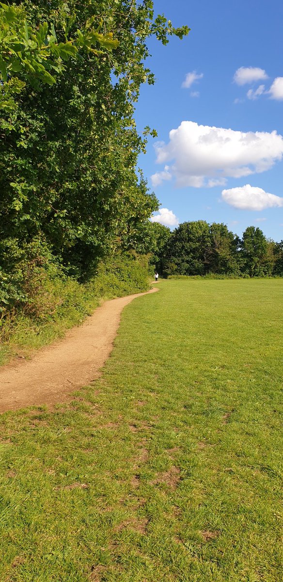 runwithandy's tweet photo. π€Happy June! What a beautiful day for a run & an outdoor gym workout!ππ€π«Άπ½ππ£πππ #active #fitness #brent #ealing #june1st #wednesdayvibes #jubileeweekend #workout #summer #goodevening #london #ukrunchat #shokzsquad #trailrunning #runwithandy #healthiswealth #runthroughuk https://t.co/2VhRlDeiOU