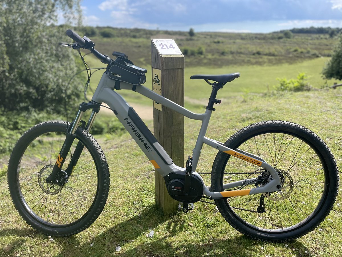 janaways's tweet image. A beautiful day for a cycle to the coast from our site, 23 mile round trip. However having a great bike helps &amp;amp; a cosy MotorHome to come back to helps 😉 #Bailey #Motorhomeadventures #comfortinsurance #Haibike 🚐🚴‍♀️ #Newforest