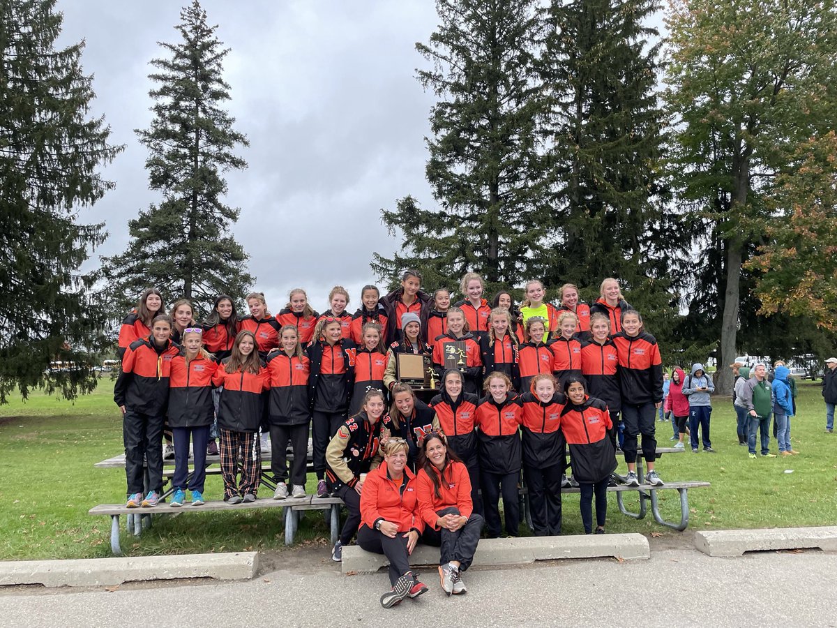 NVilleGirlsXC's tweet photo. Want to be part of the one of the best programs in the state? Informational meeting tonight at 7 PM in the cafeteria Annex. #OneTeam #Compete #NHSXC https://t.co/oNVvNtBosL