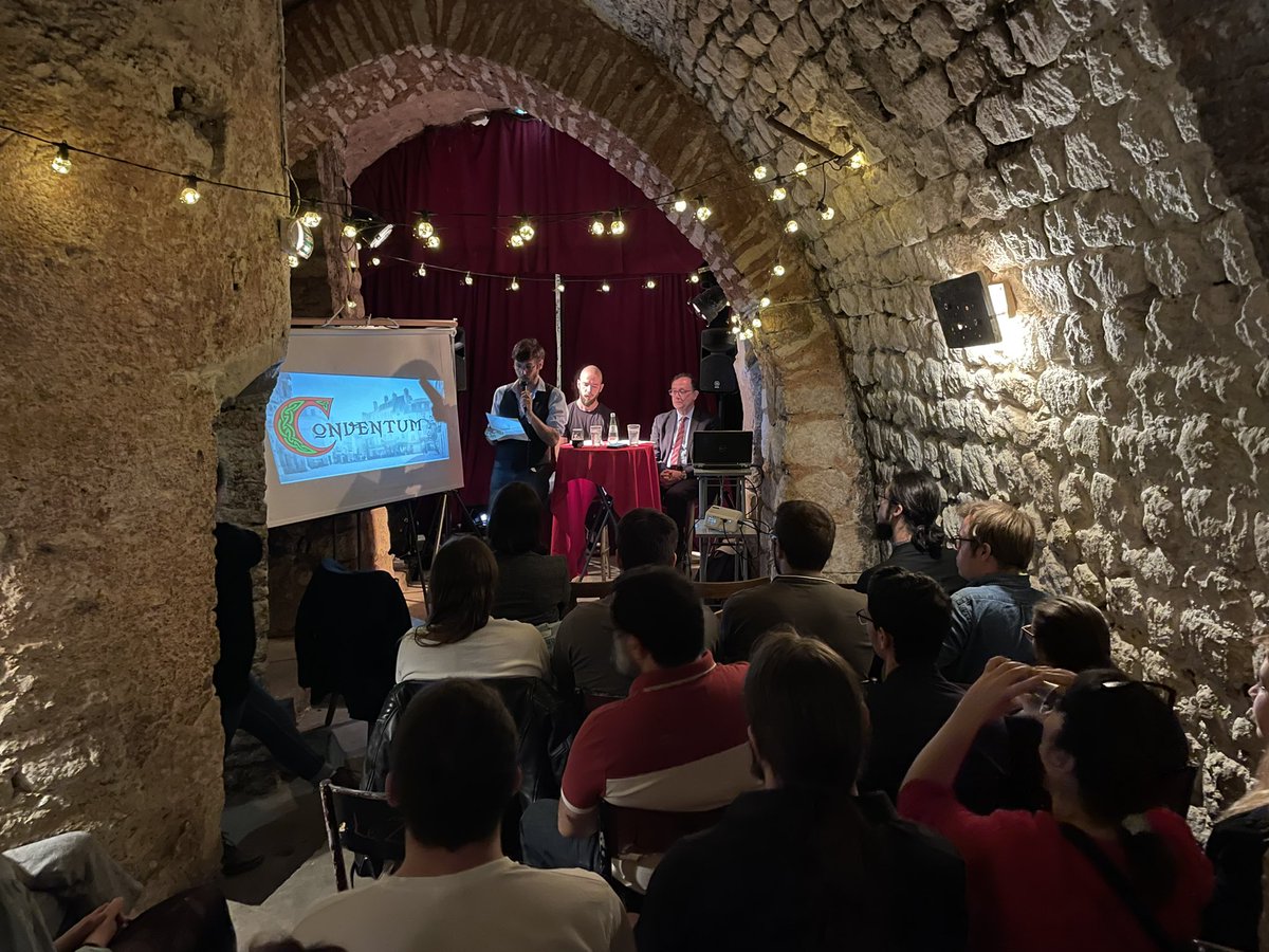 KentinPL's tweet photo. J'ai répondu ce soir à l'invitation de l'association #Conventum qui organise son premier événement : une conférence autour de l'épée, les mythes, la réalité scientifique et les recherches en cours !
Une belle association qui est prometteuse ! https://t.co/C3DgjHa4lM