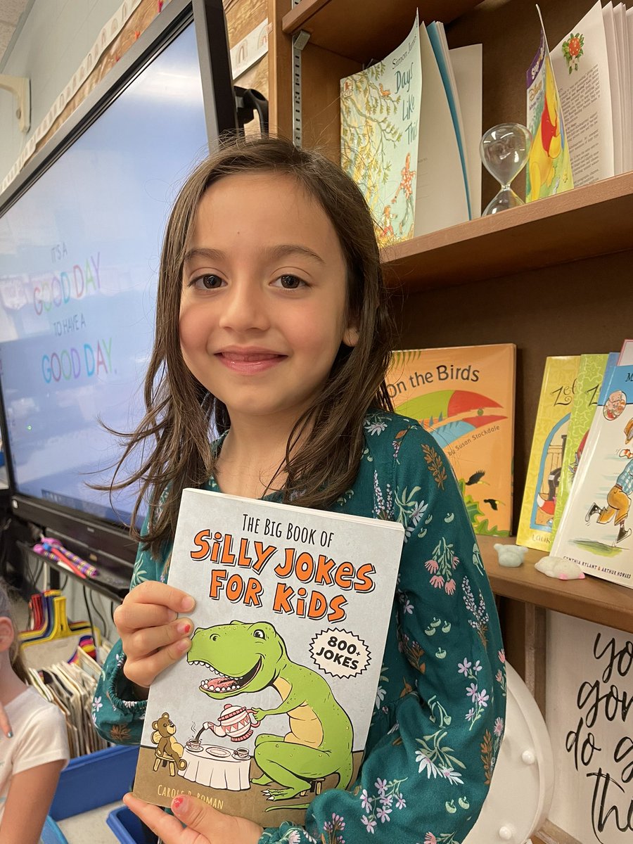 MsRaymond5's tweet photo. So many giggles on our “Just Kidding” day! #ABCcalendar #JokeDay #firstiefun 🤣🤪 @BrooksideWWRSD https://t.co/jLm4Apfp3d
