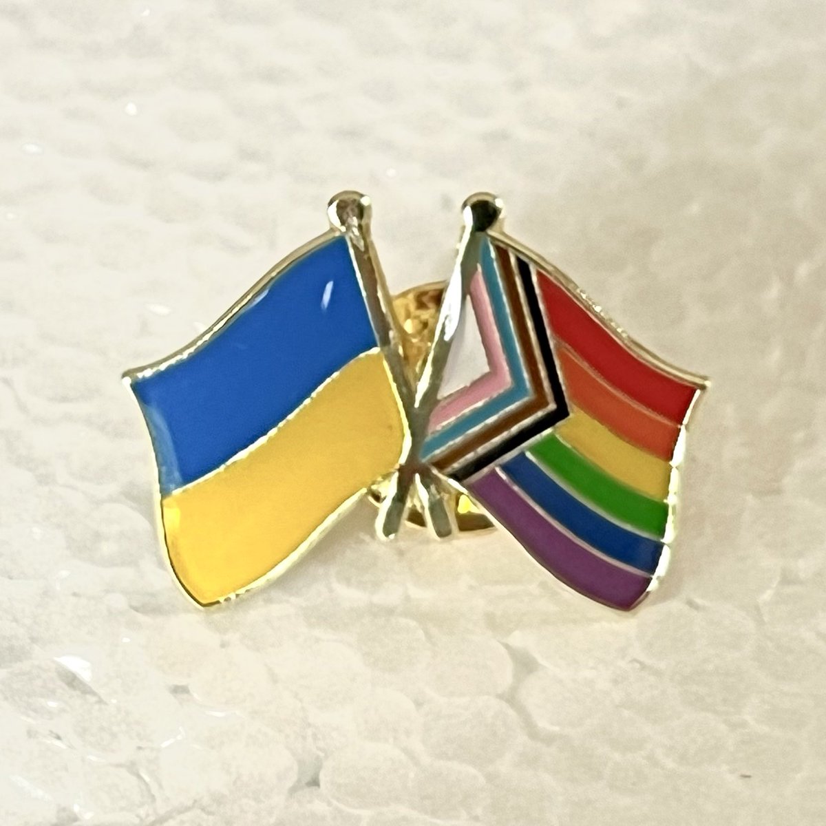 hannsimp's tweet photo. Over 100 styles now, including: LEATHER and USA🇺🇸 and CANADA🇨🇦 and UKRAINE🇺🇦 and BLM and TEXAS and FLORIDA + Progressive Pride flag pins, plus more! Check out my Etsy shop at: https://t.co/chqC1kK16m @changedmeshop
#HappyPride! 🏳️‍🌈 🏳️‍⚧️ https://t.co/tTi2tOkgoT