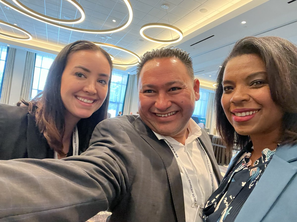 jgalvan11's tweet image. It was a pleasure meeting Priscila Elizondo Silva and seeing @kkwise11 at the @reutersevents Automotive Retail 2022 conference! #mGauge #mScope #mScanAPI #REAutoRetail #DigitalRetailing #Mexico