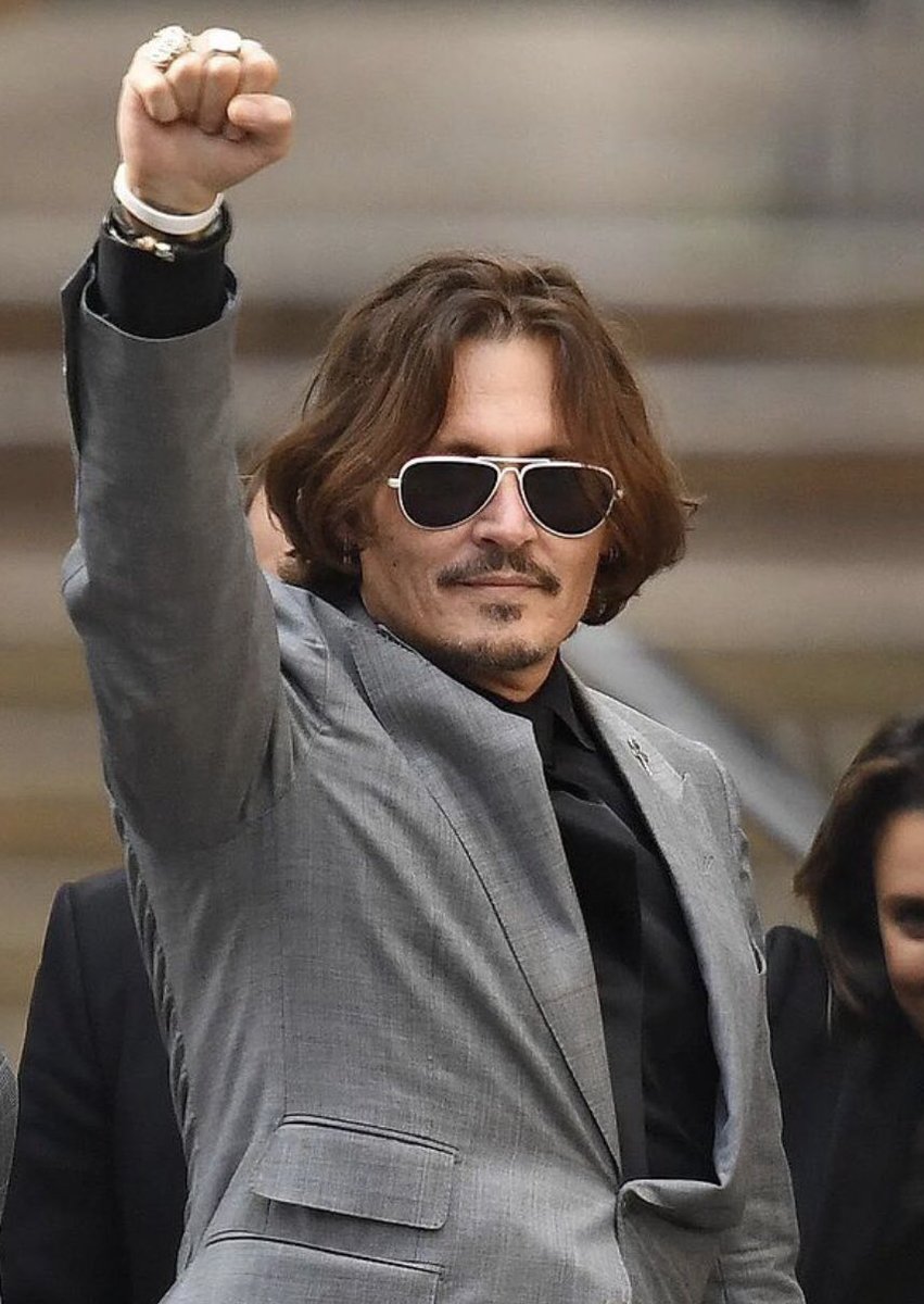 🔴🚨 GANÓ!!!!!!! 

JOHNNY DEPP GANÓ!!! 😭💖💖💖

Ganó la justicia!!! 😭👏🏻👏🏻👏🏻

#JusticeForJohnnyDepp