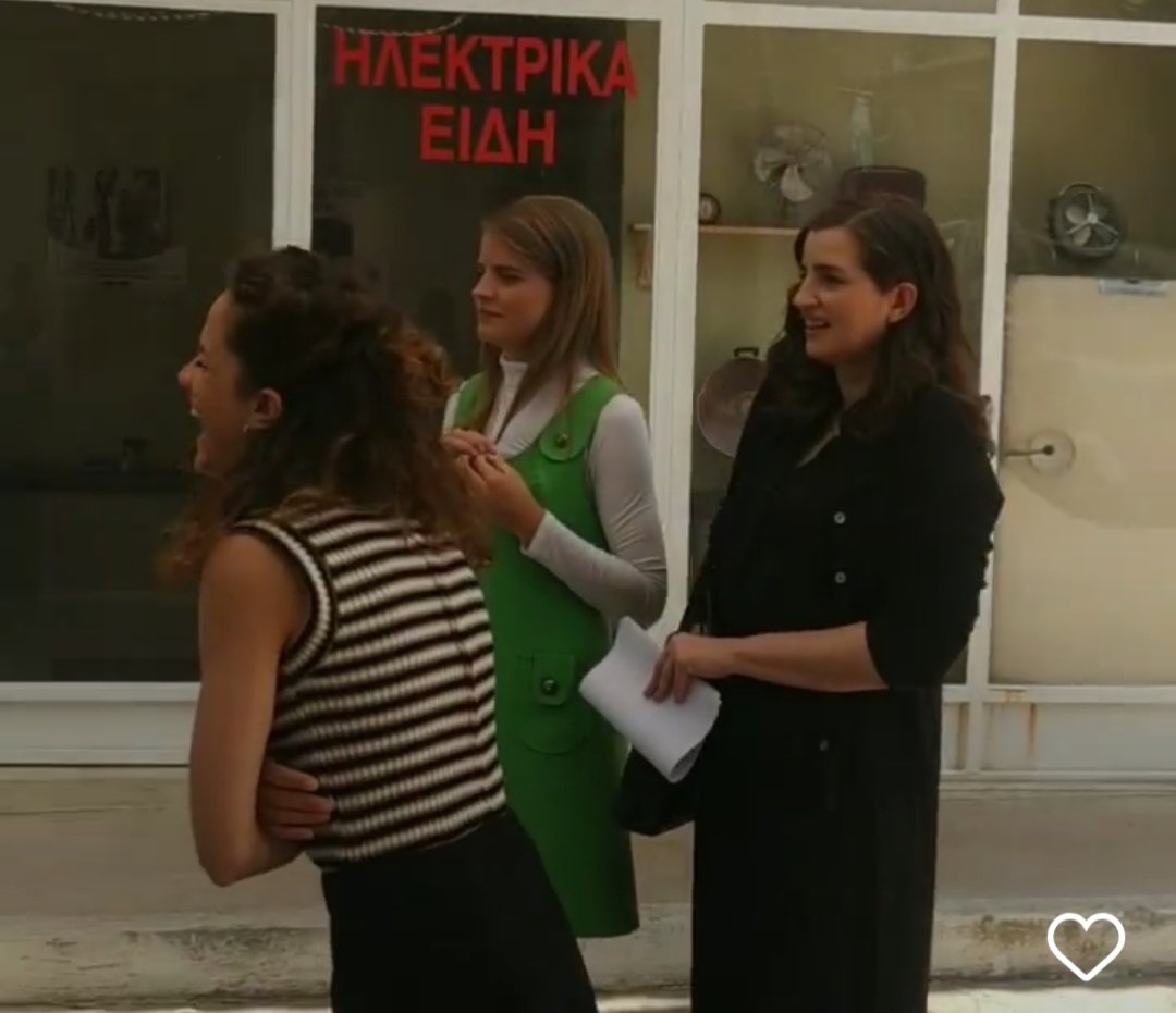 JustEstella's tweet photo. ΤΣΑ! Σταμιράκια.
#AgriesMelisses https://t.co/flphMwfpCs