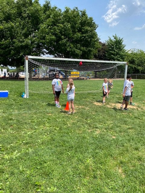 YT_Elementary's tweet photo. YT Fun Day! 💙🐾 https://t.co/9m9q0CIPp8