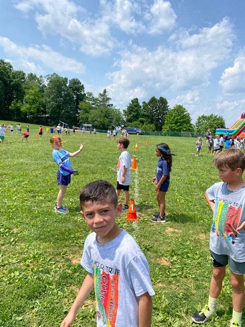 YT_Elementary's tweet photo. YT Fun Day! 💙🐾 https://t.co/9m9q0CIPp8
