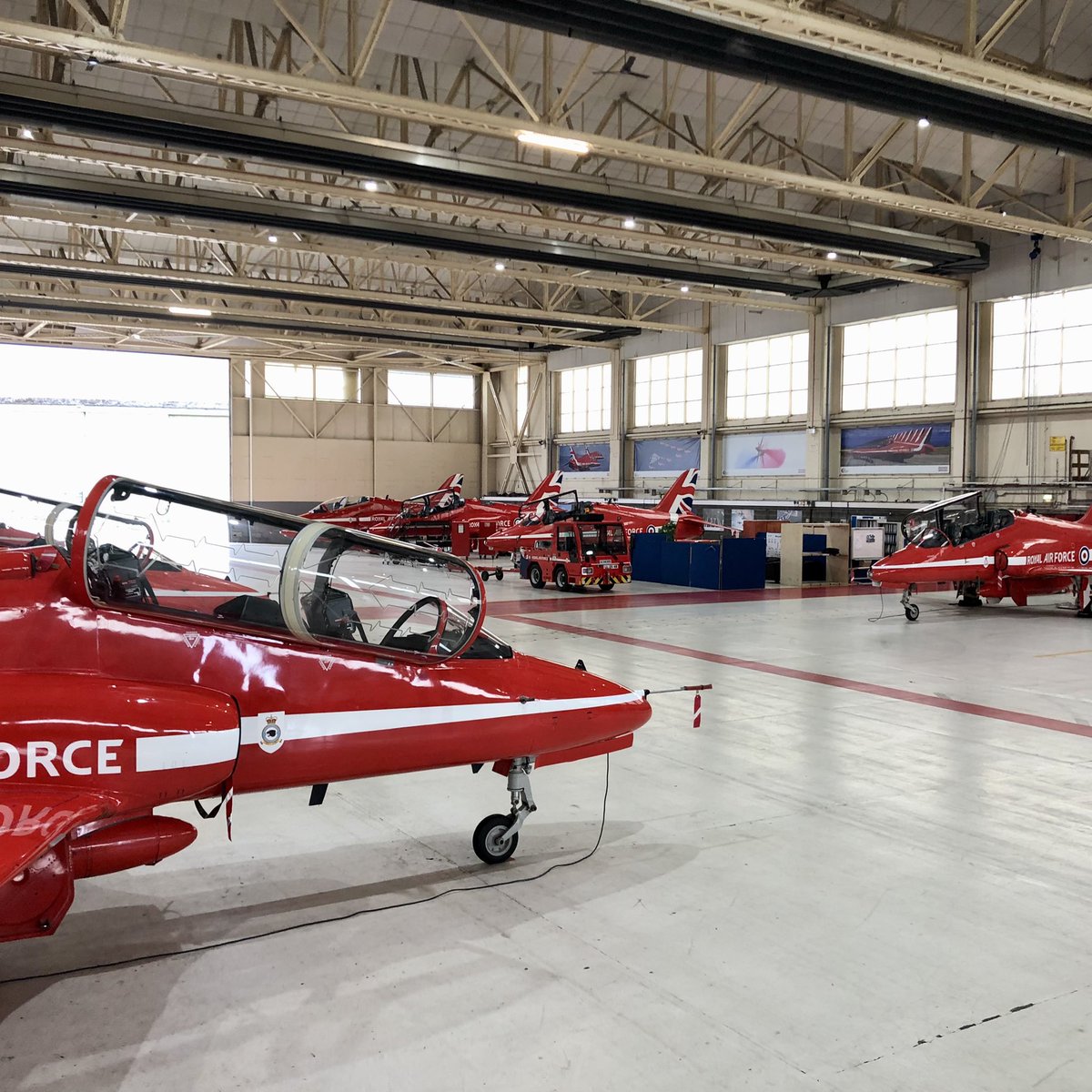 Big day tomorrow! <a href="/rafredarrows/">Red Arrows</a> tucked up ahead of the Queen’s Platinum Jubilee Flypast. Tonight is no different to any other with the technicians, known as the Blues, carrying maintenance to ensure the Hawk’s are fit for purpose. Who else is excited to see the smoke? 🔴⚪️🔵