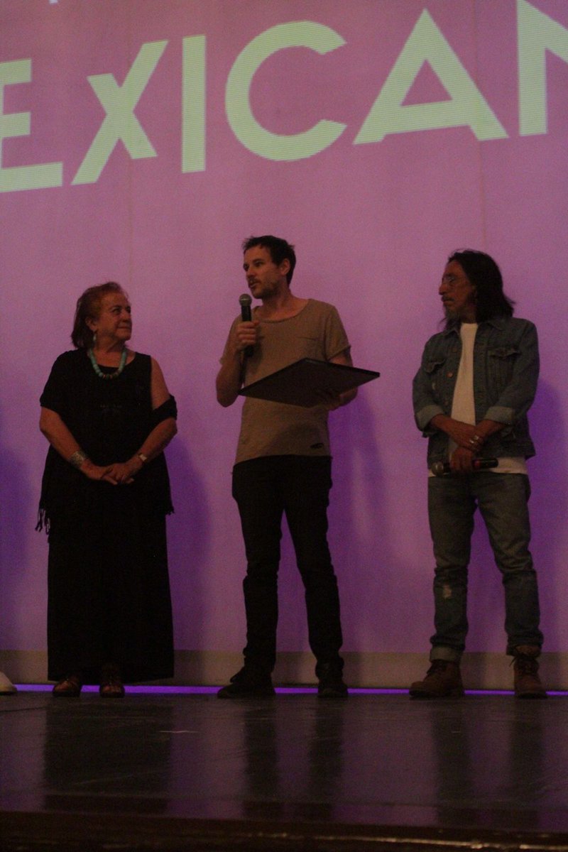 revistacinefago's tweet photo. Ganadores @FCMDurango 
PREMIO DEL PÚBLICO
"Blanco de Verano", de Rodrigo Ruiz Patterson
MEJOR CORTO DURANGUENSE
"Conticinio", de Alma Luna Reyes
MENCIÓN HONORÍFICA CORTO DURANGUENSE
"Ichamikua", de Perla Mapula

Jurado: Ana Cruz, Nicolás Pereda y Alfredo Mendoza https://t.co/72dL4R8VbO