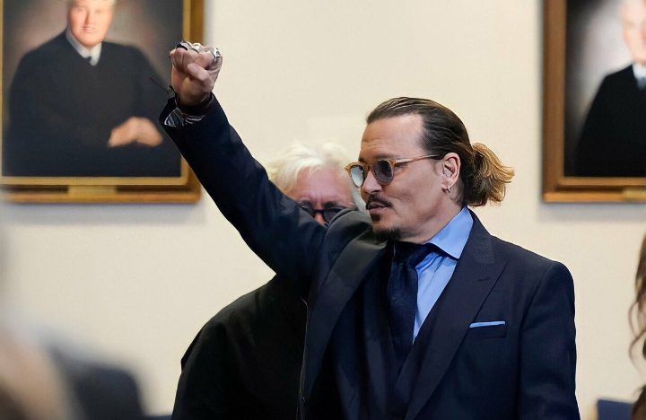 zeyngkmenn's tweet photo. Allah'ımmm gooolll 
#JohnnyDepp #TruthWins https://t.co/4hb6bCwS7B