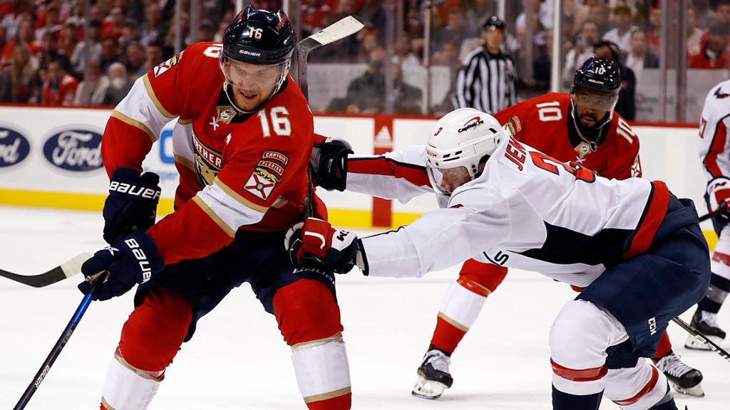 PizzasHerePod's tweet photo. 🚨NEW EPISODE🚨

🎙- S2:E27 (ft. @ianoland ,@rmnb)

🎧- https://t.co/e5VMteD4oa (Apple, Spotify, YouTube)

#ALLCAPS  #capitals #caps #nhl #hockey #ovechkin #tomwilson #dcsports #stanleycup  #playoffs #timetohunt  #unleashthefury  #rockthered https://t.co/zYz3VmokV2