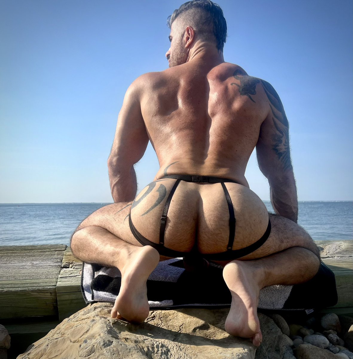 Just got these amazing and sexy ass enhancing underwear 🍑 functional and fashionable! 😜 to order go to assentuate.com
<a href="/assentuate/">Assentuate</a>
<a href="/mrmusclebooty/">MR</a>