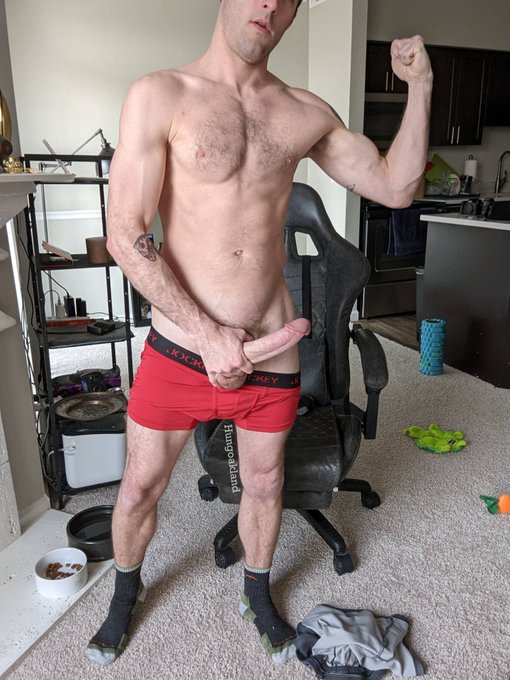 Need someone to suck this thick cock 😈 https://t.co/MFeTYdbj1M