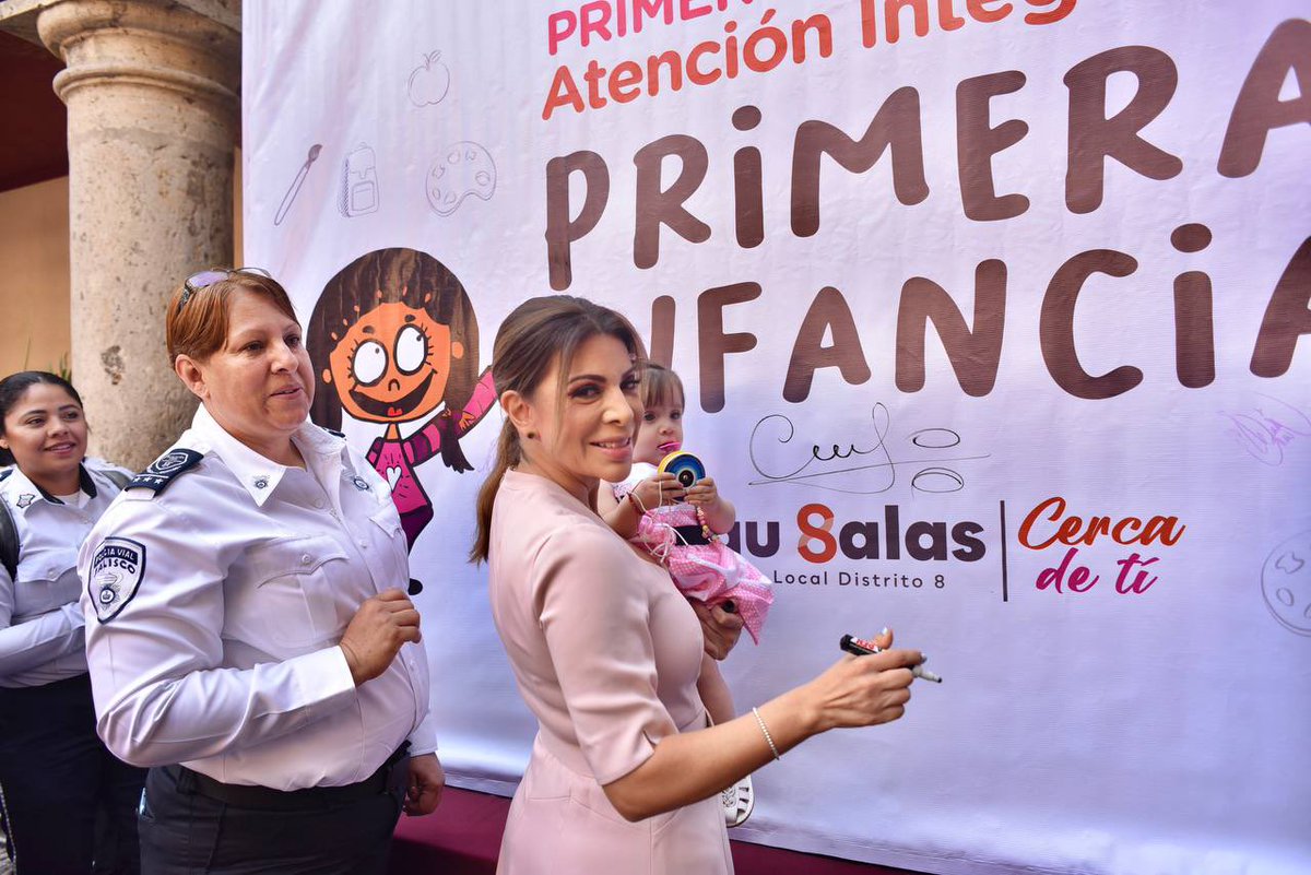 #PrimeroLoPrimero 👧🏻👦🏽

Después de tantos meses de trabajo arduo, se llegó el día, presentamos la Reforma Integral en materia de Primera Infancia, ¿Qué queremos?, lograr que en todo el marco normativo de Jalisco se reconozca como la etapa esencial… #hilo