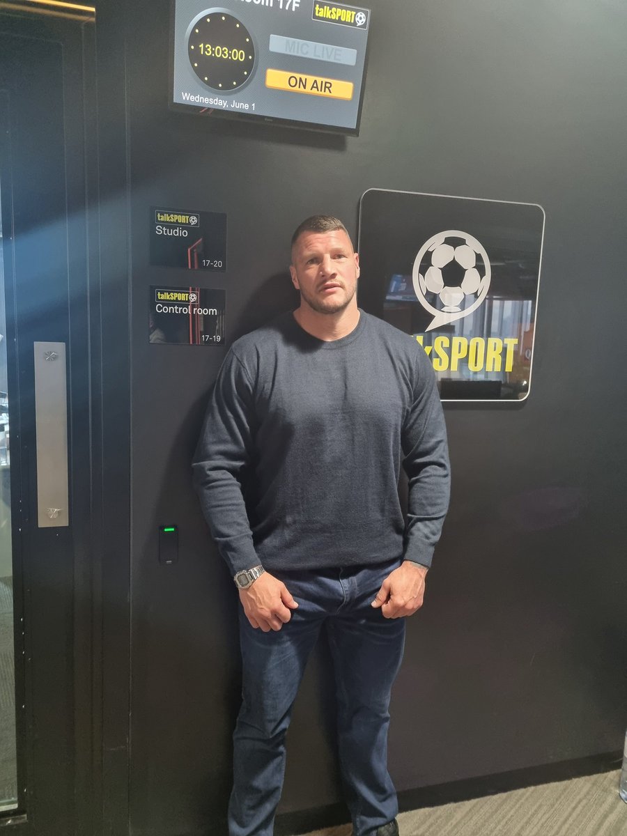 Big thank you to <a href="/talkSPORT/">talkSPORT</a> for having me in today and <a href="/trevor8sinclair/">Trevor Sinclair</a> for makings it happen 
Was a pleasure to chat to <a href="/sammatterface/">Sam Matterface</a> fantastic Wednesday 
Week today we do something special gofundme.com/f/bills-crazy-…

<a href="/Sjopinion10/">Simon Jordan</a> <a href="/JimWhite/">Jim White</a>