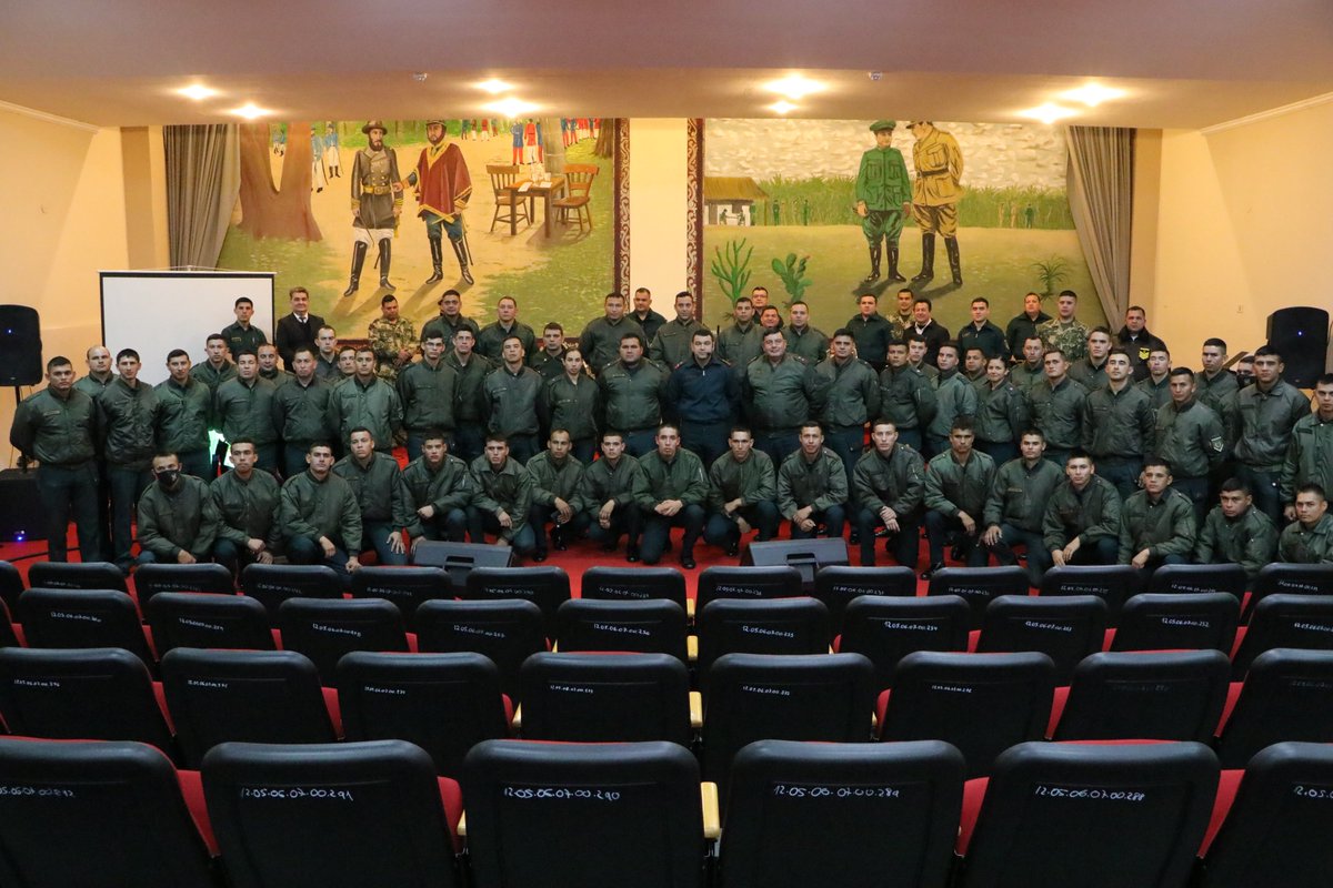 Alumnos del Curso de Capacitación Básico de SSOO, SO y Aspirantes a SO de la Escuela de Ingeniería “Gral Brig Felipe Nery Velilla Avalos", realizaron hoy una visita al Museo del MDN y disfrutaron de una reseña musical sobre la Guerra del Chaco dirigida por el TCNEL <a href="/jesusviveros5/">jesus viveros</a>