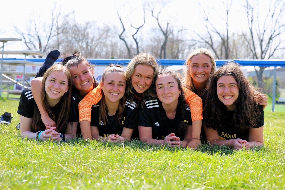 Be sure to check out our photo album celebrating our Padua Soccer Team & #Padua2022 as they compete in the @DIAA_Delaware State Soccer Tournament Semi-finals TONIGHT at Caesar Rodney. Let's Go Pandas!💛⚽️💛 -->bit.ly/3z8R2c0 #DelHS #NetDE #PaduaPROUD