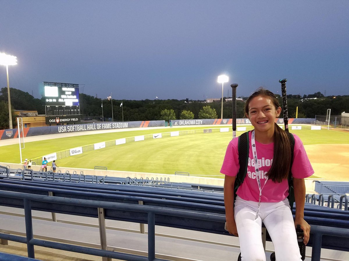 jromulo's tweet photo. From playing in the @USASoftball Inaugural All American games in 2017 w/dreams of one day returning to play on the big stage for the @NCAASoftball Women’s College World Series… 

Kristalyn is living the dream. 🥰 

Go Beavs! 🧡🖤🦫 #WCWS https://t.co/2NTUZoPlBv