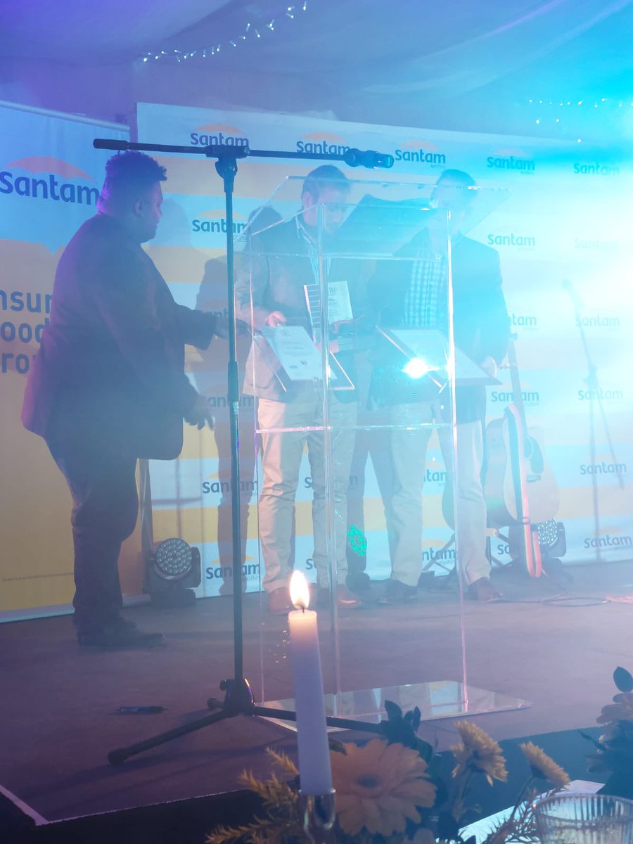 AgriWesKaap's tweet photo. Hartlik geluk aan Ian Cunningham wat sopas as die Agri Wes-Kaap Santam Landbou Jongboer van 2022 aangewys is! Ons is trots op jou, Ian!

@santamlandbou
#jongboer2022 https://t.co/m6DVV6LAPN