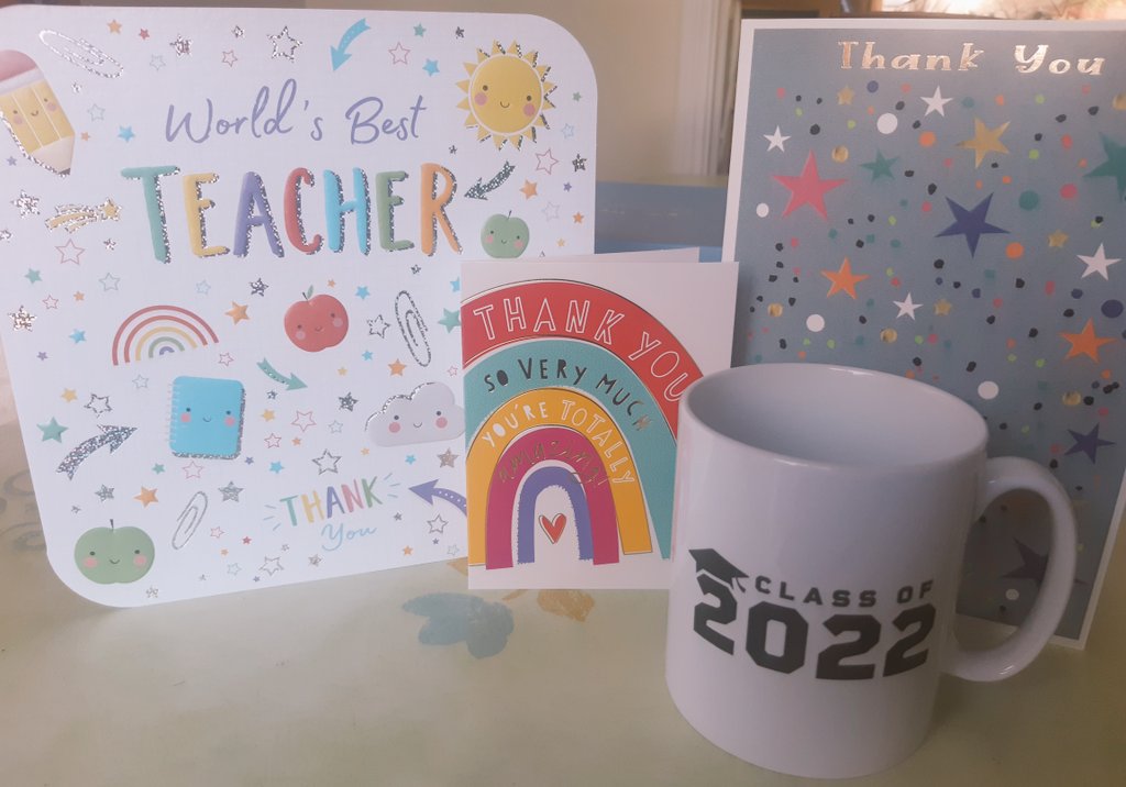 ccobusiness's tweet photo. At least the Economics class of 2022 understand substitute goods and complementary goods ☕ Wishing you all every success with your upcoming exams 📝
#LyonsTea👌🏼 https://t.co/ZLEZ2MMA2G