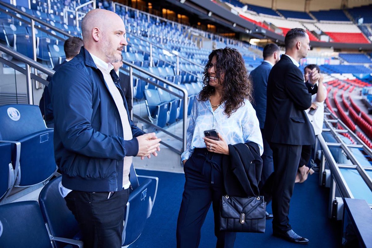 EFC_Football's tweet photo. Welcome to Parc des Princes! Today marked the kick off to the fourth edition of ECA's Club Management Programme for senior club executives. Two days on Leadership &amp; Strategy with our education partner Stockholm Business School #WeareECA #CMP4 https://t.co/Kez2shLDMC