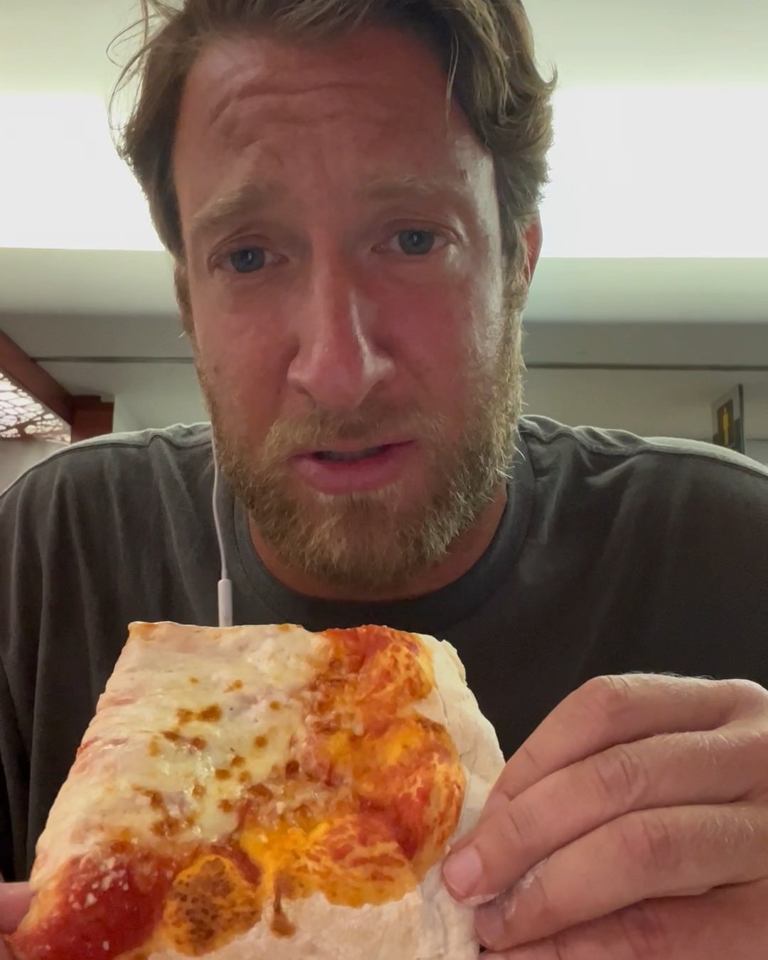 Barstool Sports on Twitter "Barstool Pizza Review Crust (LaGuardia