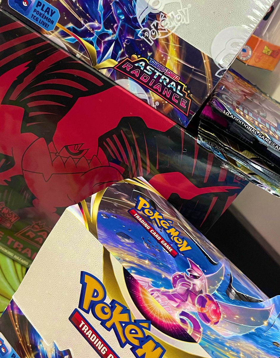 YormanTho's tweet photo. Opening a booster box of Astral Radiance, Today in stream
Let’s finish this for once …#LeftSideBestSide
Today’s stream 6:00 pm East Eastern time. https://t.co/pAkd5fi2kq