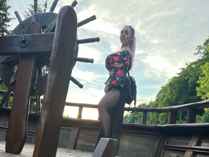 It was a beautiful day ❤️🌞#feetlovers https://t.co/9YStbmnizs<a href="/tag/feetlovers"class="tags">#feetlovers</a>